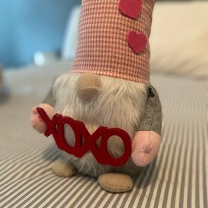 Valentines gnome